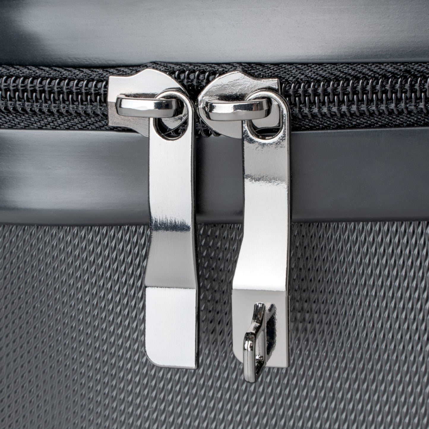 DURABLE Travel Suitcase